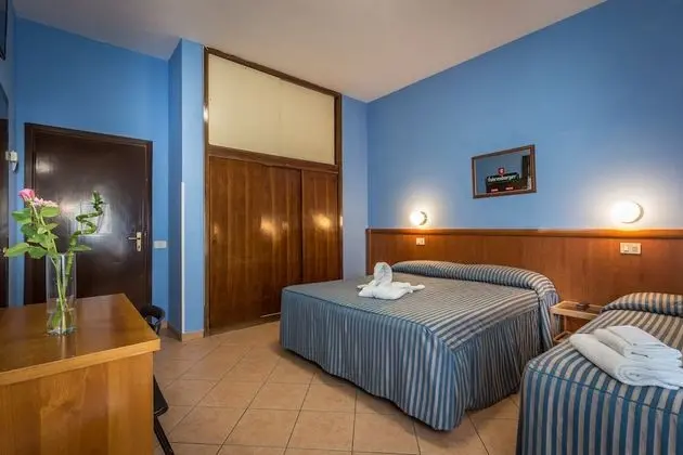 Standard Üç Kişilik Oda