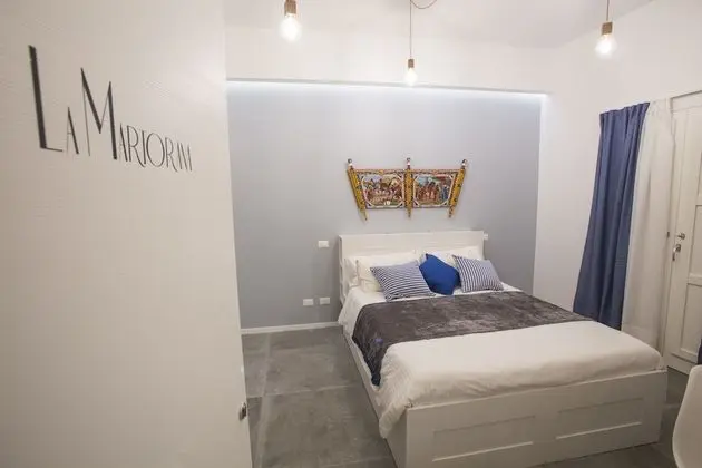 Deluxe Tek Büyük Yataklı Oda, Engellilere Uygun, Avlu Manzaralı