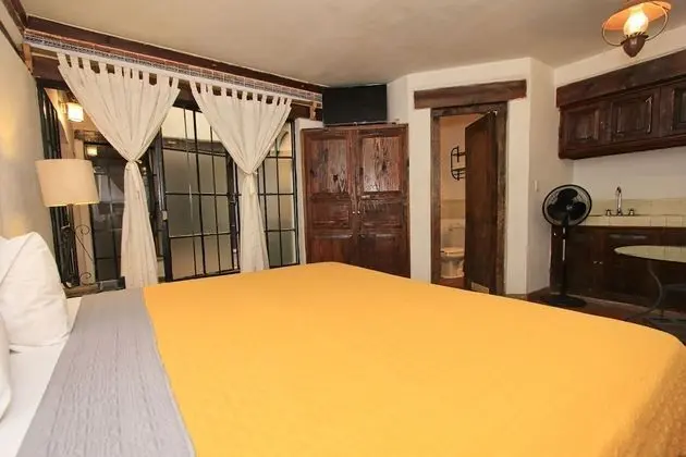 Tek Büyük Yataklı Oda, 1 Çift Kişilik Yatak