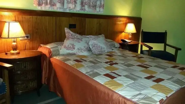 Tek Büyük veya İki Ayrı Yataklı Oda, Sigara İçilmez