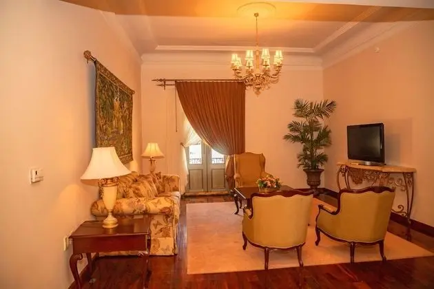 2 Bedroom Deluxe Suite.