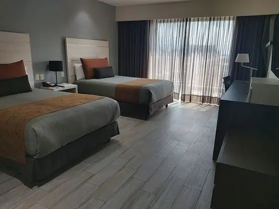 Deluxe Dos Camas