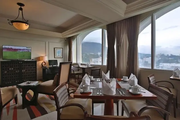 Junior Süit, 1 En Büyük (King) Boy Yatak