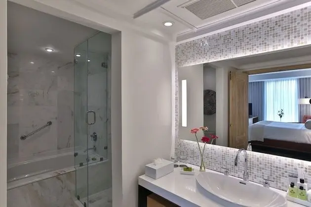 Süit, 1 Yatak Odası (Club Floor Lounge Access)