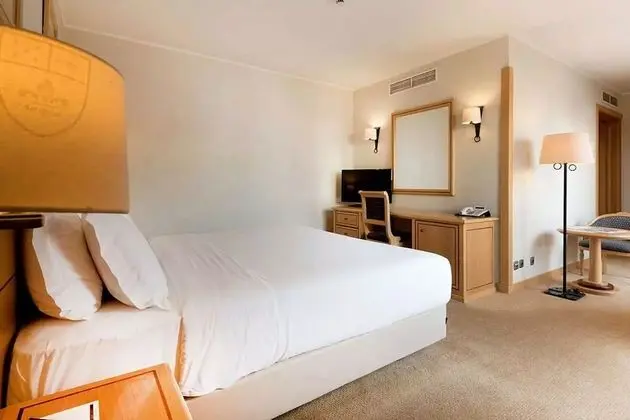 Superior Tek Büyük veya İki Ayrı Yataklı Oda