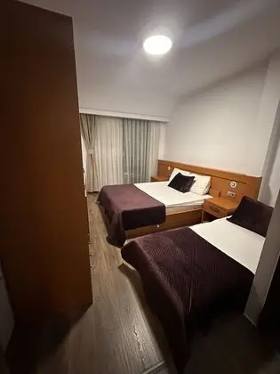 Deluxe Üç Kişilik Oda, Şehir Manzaralı