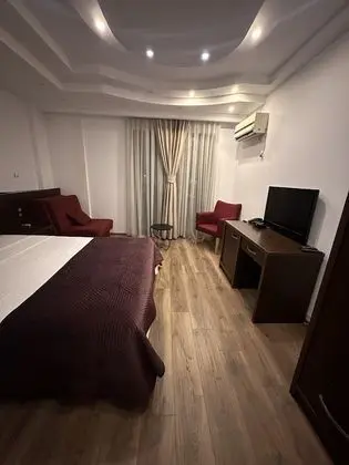 Tek Büyük Yataklı Oda, Özel Banyo, Şehir Manzaralı