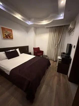 Tek Büyük Yataklı Oda, Özel Banyo, Şehir Manzaralı