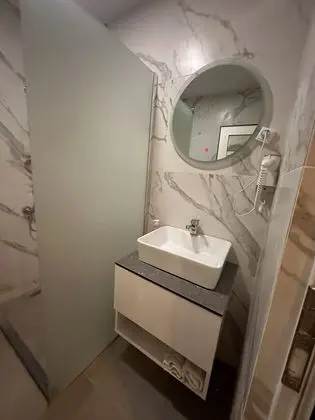 Tek Büyük Yataklı Oda, Özel Banyo, Şehir Manzaralı