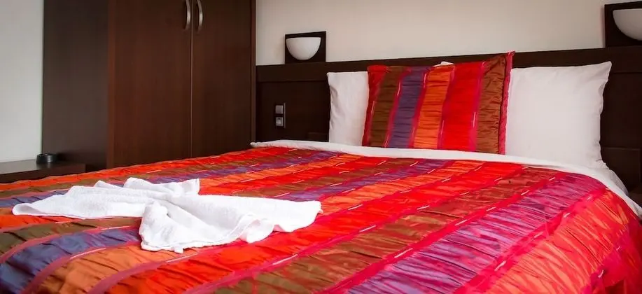 Tek Büyük Yataklı Oda, Özel Banyo, Şehir Manzaralı