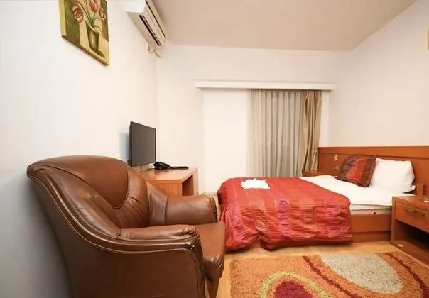 Tek Büyük Yataklı Oda, Özel Banyo, Şehir Manzaralı