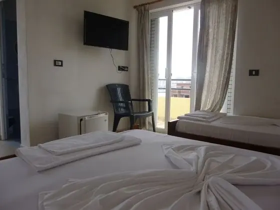 Dört Kişilik Oda, Deniz Manzaralı