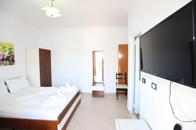 Tek Büyük Yataklı Oda, Balkon