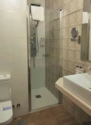 Basic Oda, 1 Çift Kişilik veya 2 Tek Kişilik Yatak