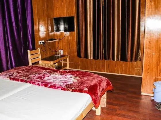 Deluxe Tek Büyük Yataklı Oda, 1 Tek Kişilik Yatak, Sigara İçilmez, Dağ Manzaralı