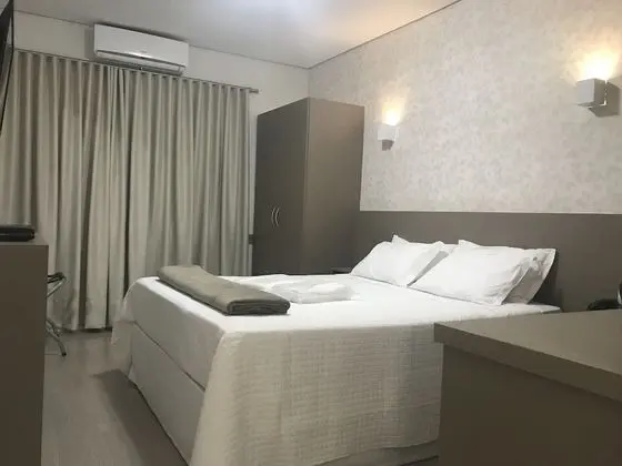 Tek Büyük Yataklı Oda, 1 Çift Kişilik Yatak