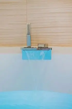 Luxury Apart Daire, Sıcak Su Küveti