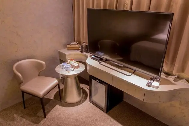 Deluxe Tek Büyük Yataklı Oda, 1 Büyük (Queen) Boy Yatak, Küvet, Şehir Manzaralı (3F)