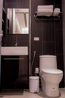 Grand Tek Büyük Yataklı Oda, 1 Büyük (Queen) Boy Yatak, Küvet, Şehir Manzaralı (2F)