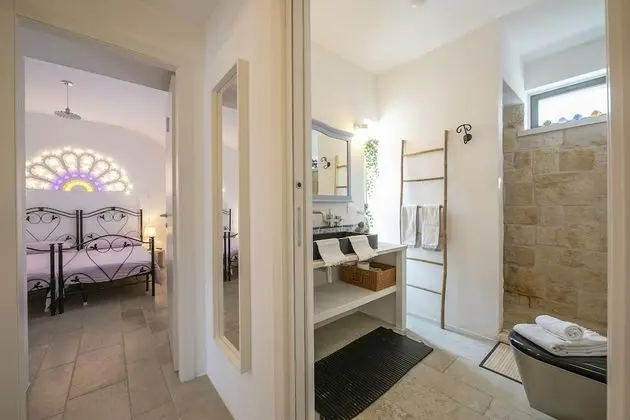 Family Villa, Birden Çok Yatak, Buzdolabı ve Mikrodalga (Rebea Trulli Home With Pool Fasano)