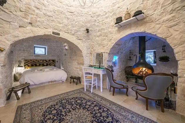 Family Villa, Birden Çok Yatak, Buzdolabı ve Mikrodalga (Rebea Trulli Home With Pool Fasano)