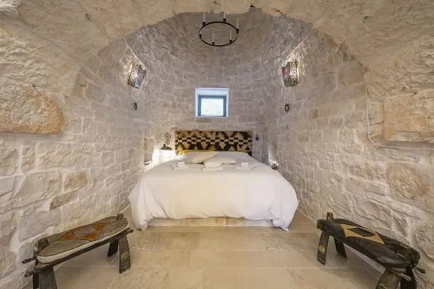 Family Villa, Birden Çok Yatak, Buzdolabı ve Mikrodalga (Rebea Trulli Home With Pool Fasano)