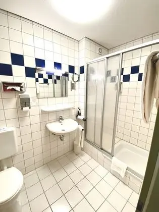 Büyük Yataklı Tek Kişilik Oda, Avlu Manzaralı