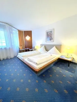 Tek Büyük veya İki Ayrı Yataklı Oda, Avlu Manzaralı