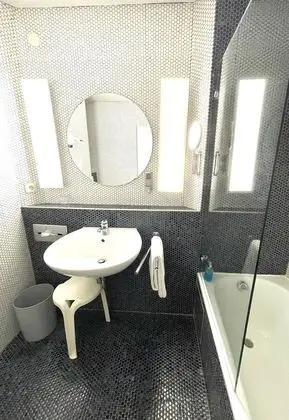 Tek Kişilik Oda, Avlu Manzaralı