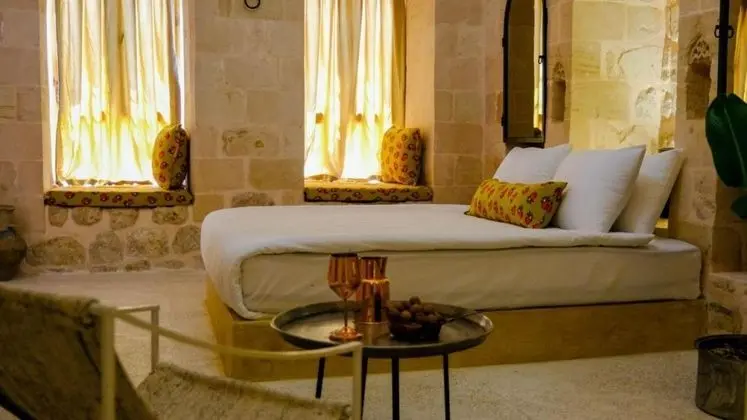Design Room, Mezopotamya Manzaralı, Jakuzili