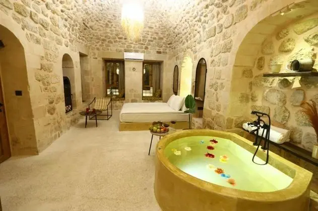 Design Room, Mezopotamya Manzaralı, Jakuzili