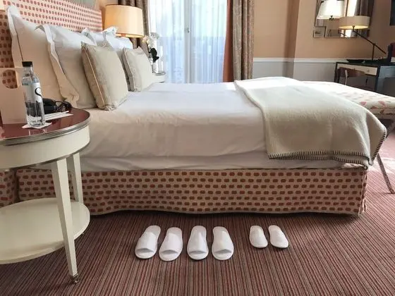 Traditional Tek Büyük Yataklı Oda