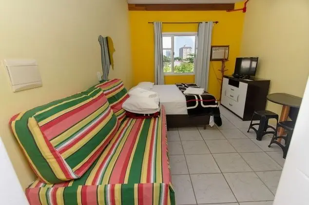 Üç Kişilik Oda