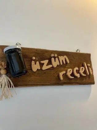 Classic, Sokak Manzaralı