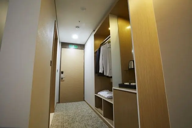 [Netflix] Standard Double Room
