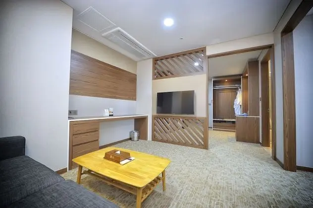 [Netflix] Suite