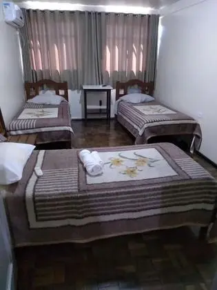Üç Kişilik Oda, Ortak Banyo