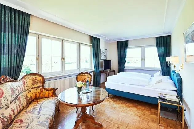 Comfort Tek Büyük Yataklı Oda