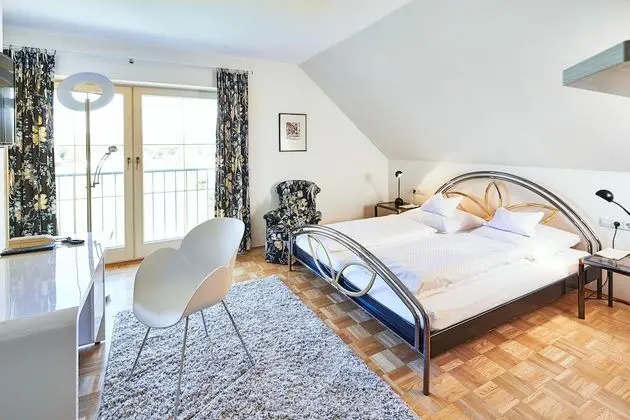 Comfort Tek Büyük Yataklı Oda