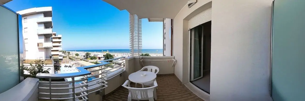 Comfort Tek Büyük veya İki Ayrı Yataklı Oda