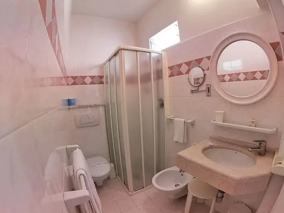 Comfort Tek Kişilik Oda