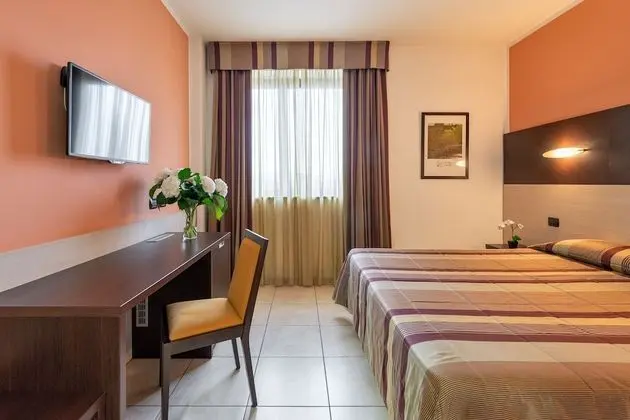 Classic Tek Büyük Yataklı Oda