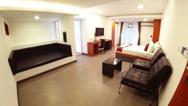 Deluxe Tek Büyük Yataklı Oda