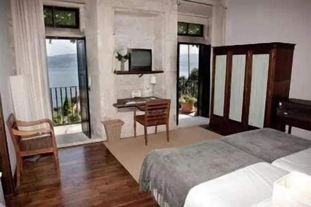 Superior Tek Büyük veya İki Ayrı Yataklı Oda