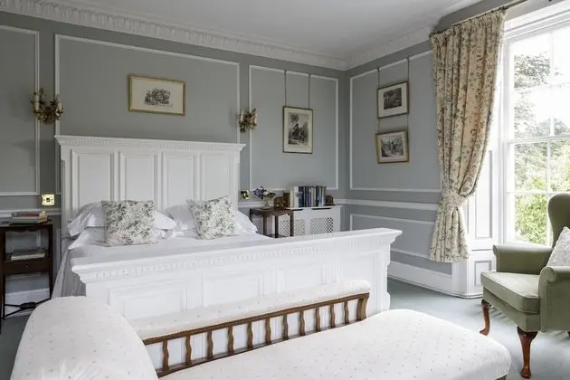 Premium Tek Büyük Yataklı Oda, Banyolu/Duşlu, Bahçe Manzaralı (The Hopkins Room)