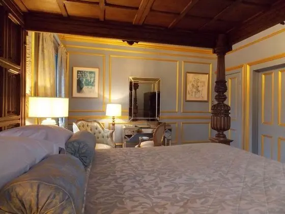 Signature Tek Büyük Yataklı Oda, Banyolu/Duşlu, Park Manzaralı (Four Poster)