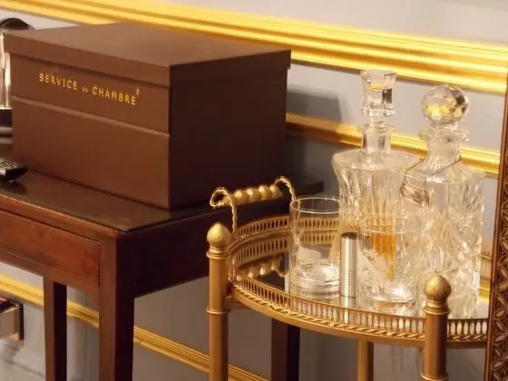 Signature Tek Büyük Yataklı Oda, Banyolu/Duşlu, Park Manzaralı (Four Poster)