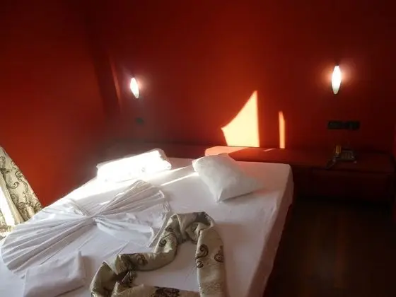 Deluxe Üç Kişilik Oda