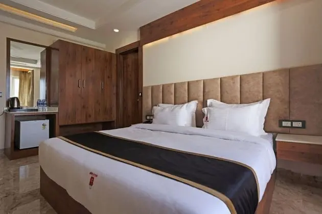 Deluxe Tek Büyük veya İki Ayrı Yataklı Oda