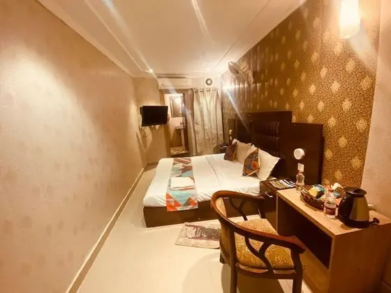 Deluxe Tek Büyük veya İki Ayrı Yataklı Oda